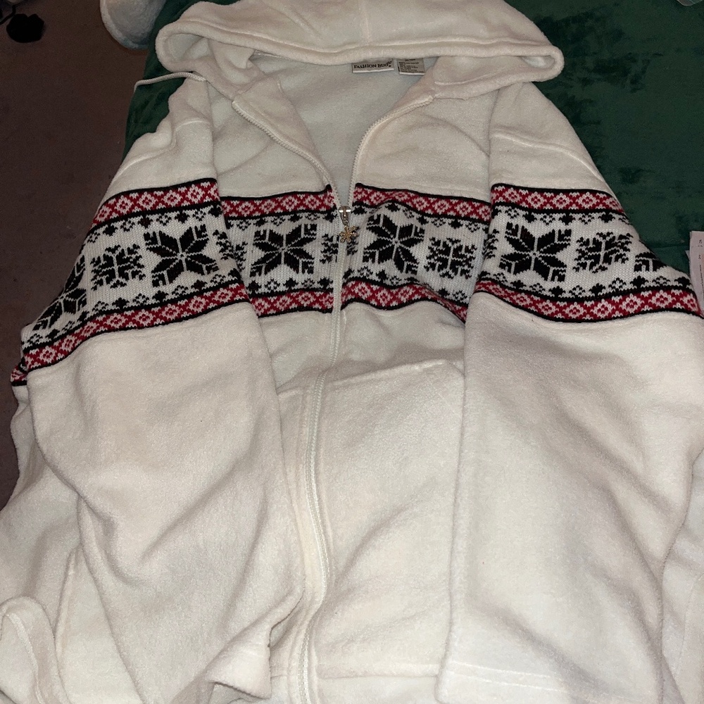 Woman’s Fashion Bug Fleece ZipUp Hoodie w/SnowFlake Design